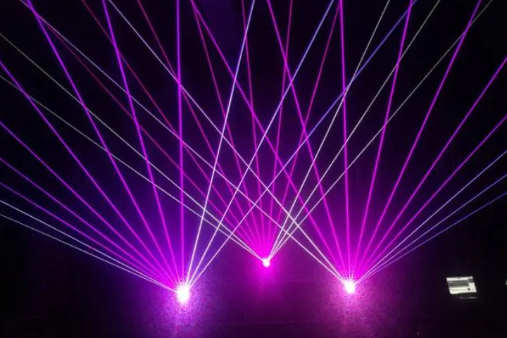 laser_laser是什么意思_laser虚拟男团
