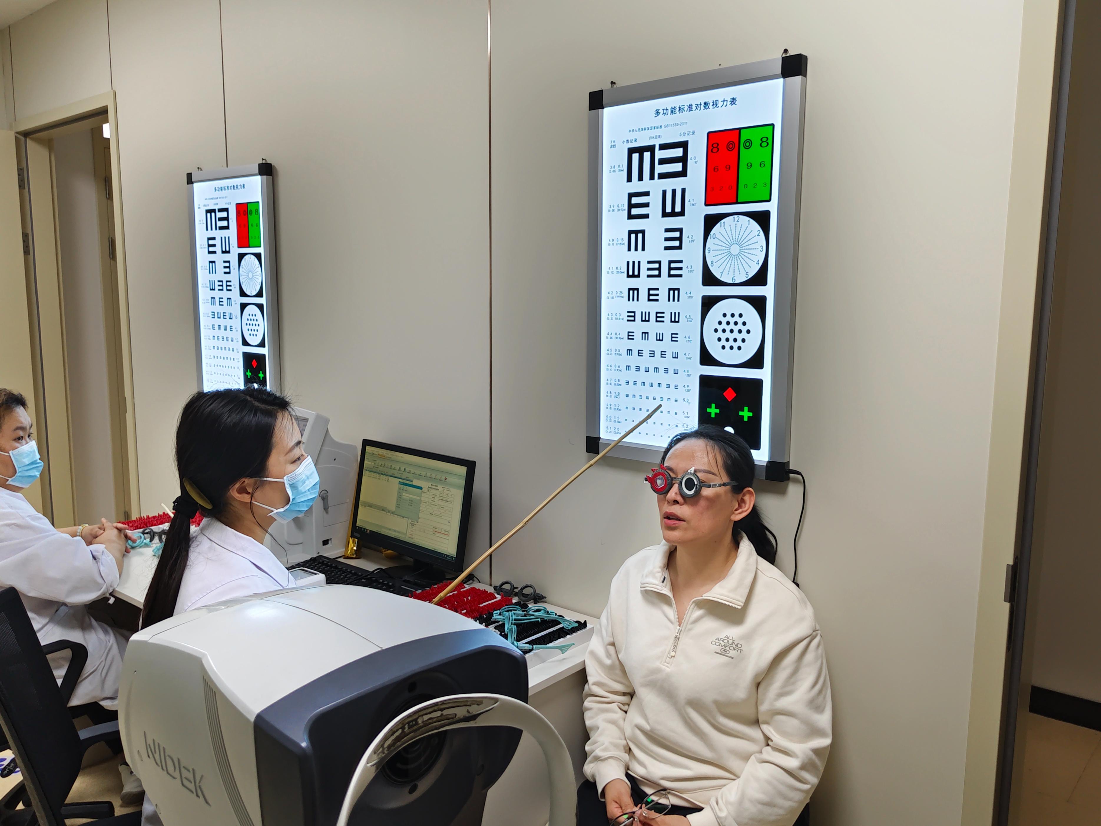 烟台业达医院屈光手术_laser_全飞秒SMILE手术