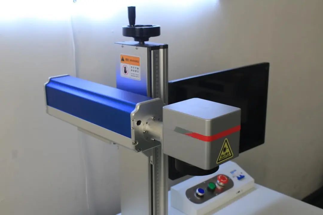 laser虚拟男团_laser_laser是什么意思